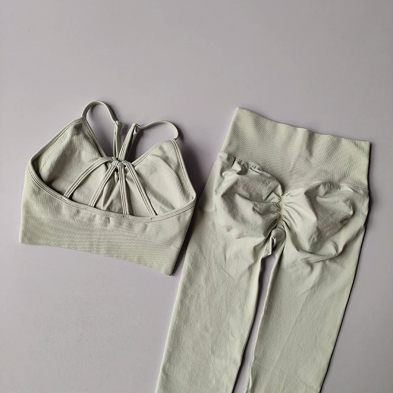 Seamless Hip-Lifting V-Neck Yoga Set – Quick Dry Workout Outfit