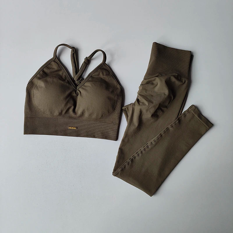 Seamless Hip-Lifting V-Neck Yoga Set – Quick Dry Workout Outfit