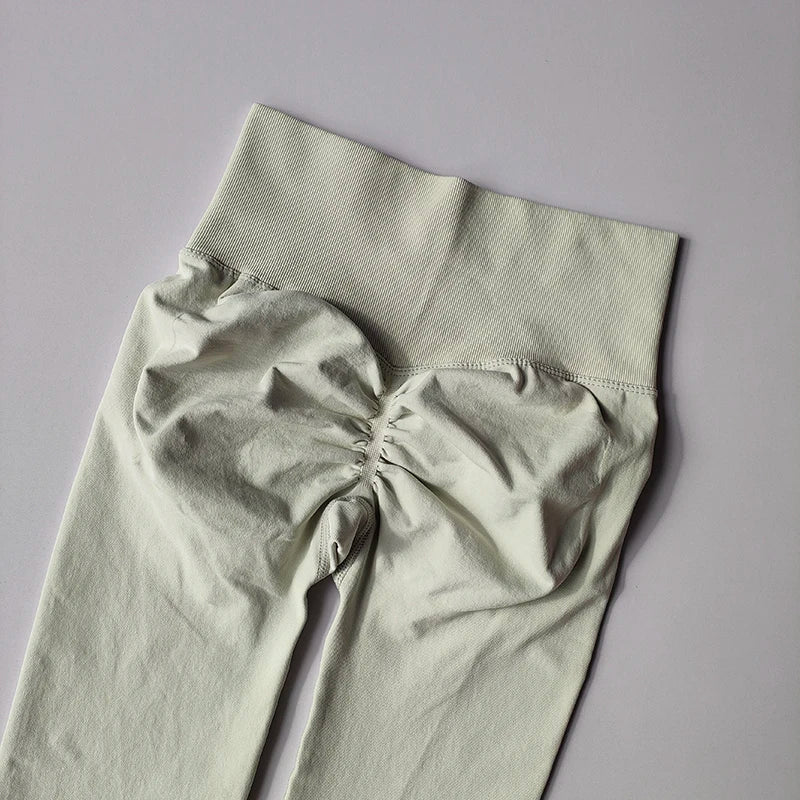 Seamless Hip-Lifting V-Neck Yoga Set – Quick Dry Workout Outfit